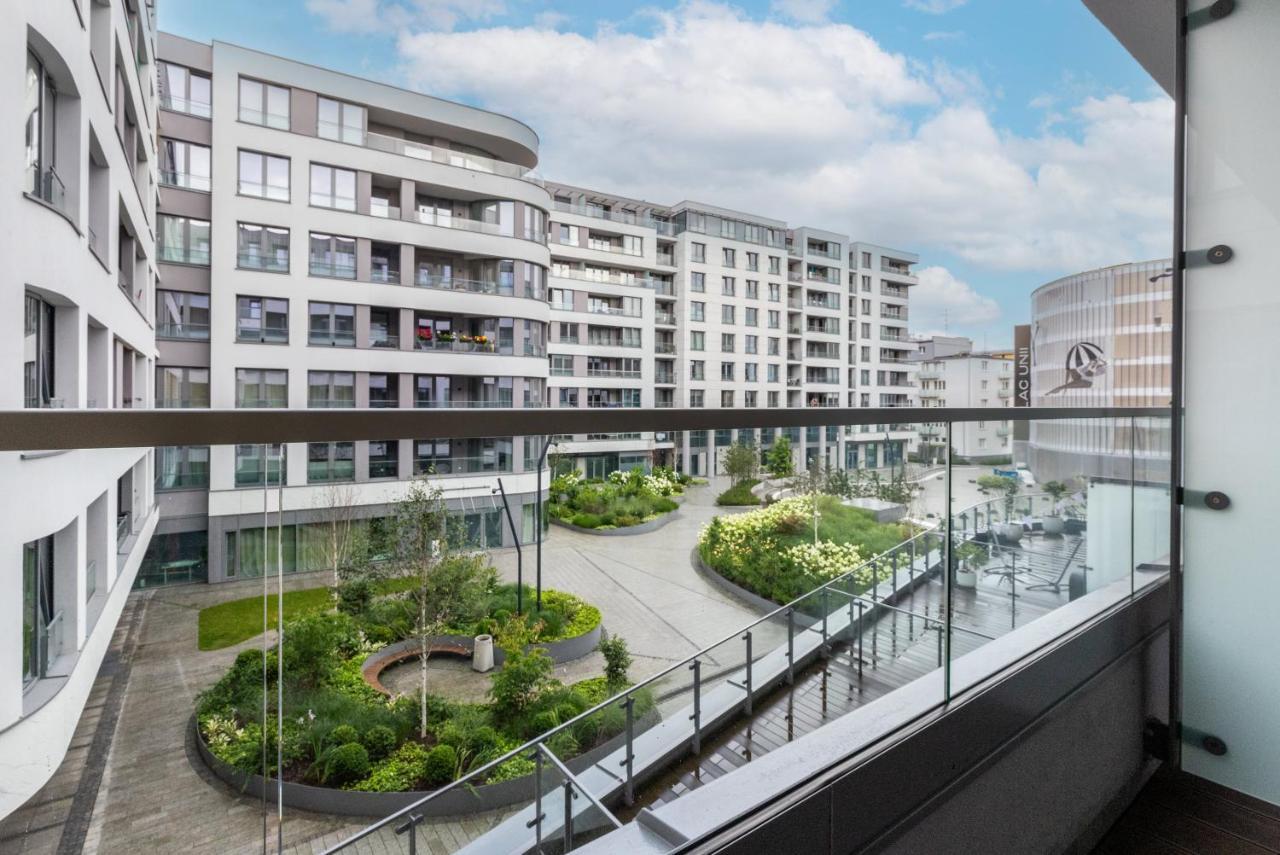 Plac Unii Apartment Gdynia City Centre By Noclegi Renters Kültér fotó
