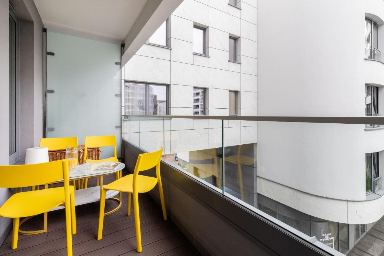 Plac Unii Apartment Gdynia City Centre By Noclegi Renters Kültér fotó
