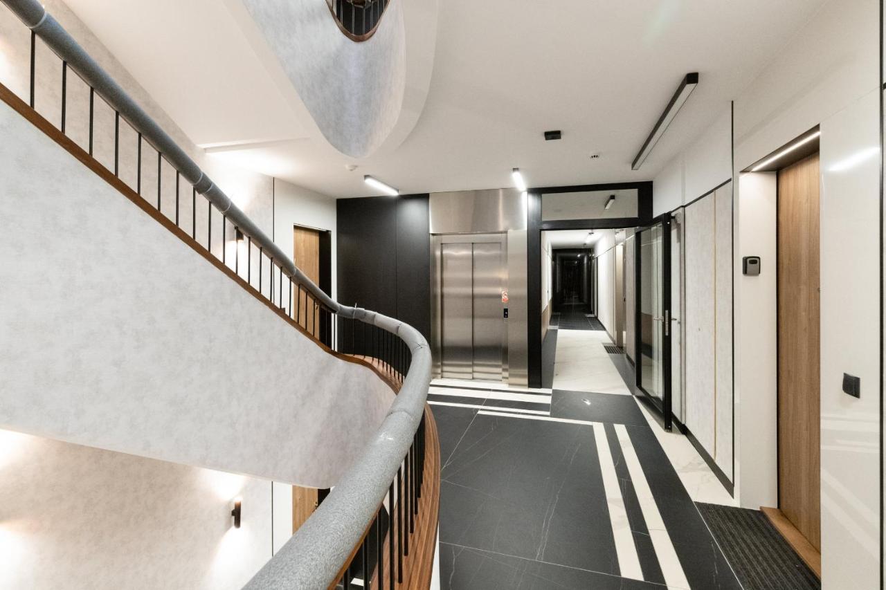 Plac Unii Apartment Gdynia City Centre By Noclegi Renters Kültér fotó